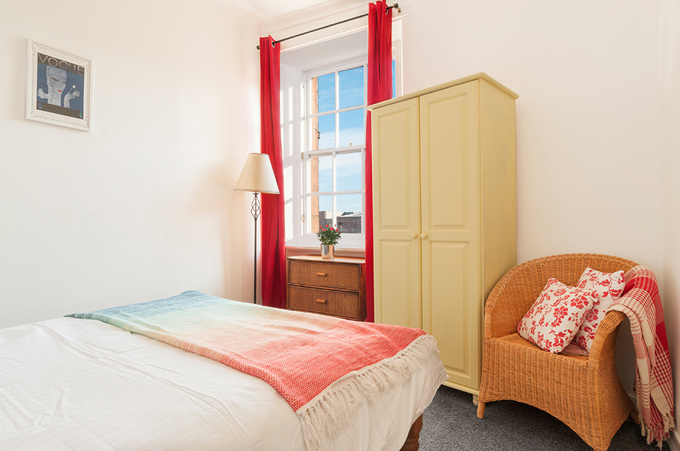 Bedroom, Holiday let, Holyrood, Edinburgh
