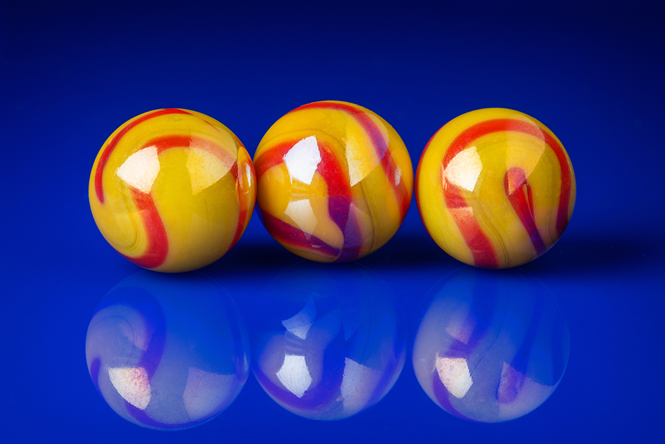 Yellow/red marbles
