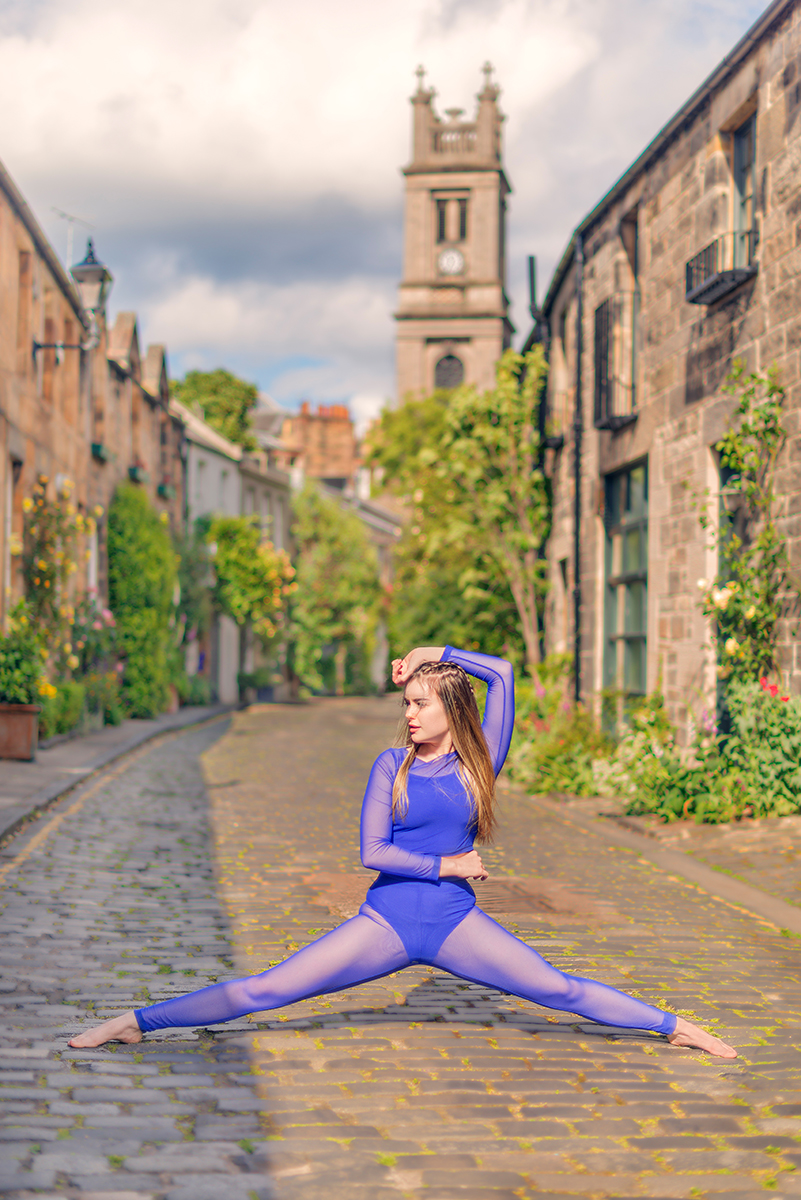 Dancer Rebeka on CIrcus Lane, Edinburgh. Image 1